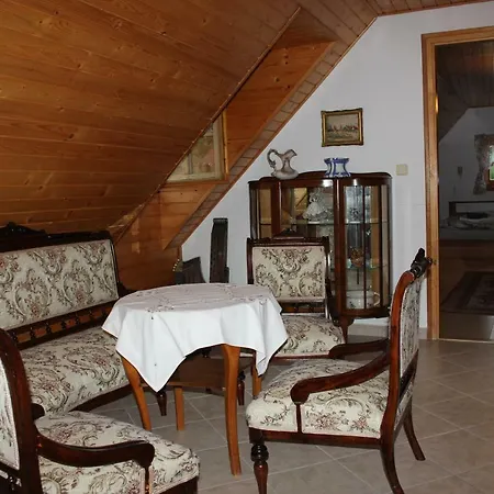 Balatonhomes ~ Patakmenti Szallas Casa de Férias *